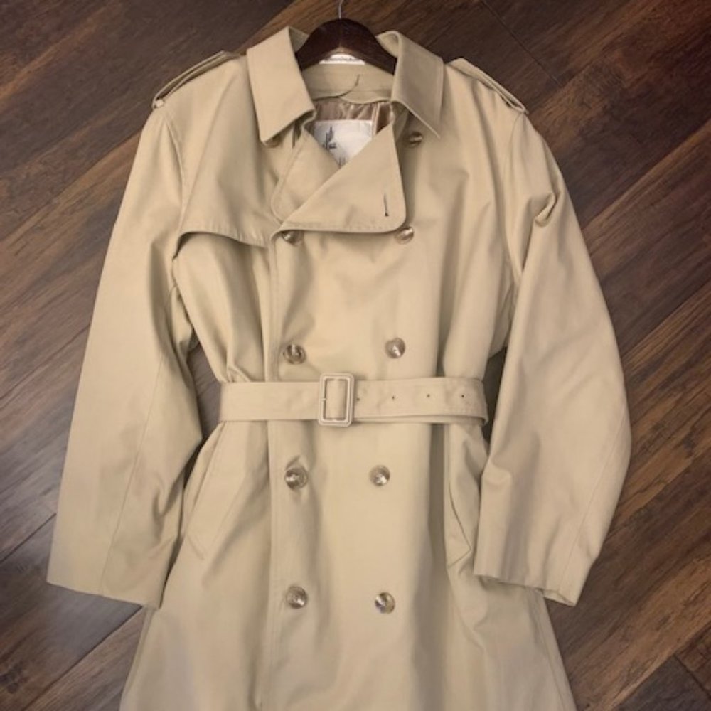 Men’s Vintage Misty Harbor Khaki/Tan Trench Coat Size 44 R
